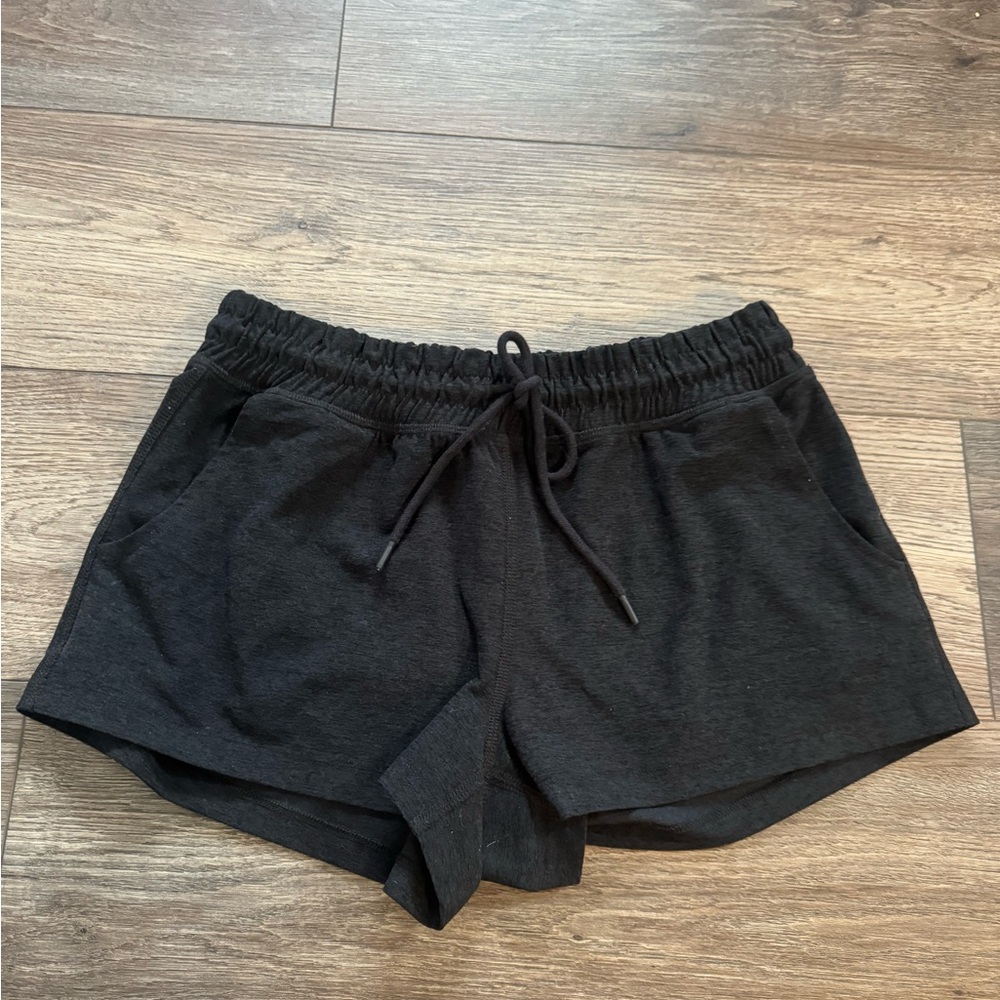 Beyond Yoga Spacedye Darkest Night Shorts Size XS